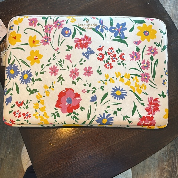 NWT Kate Spade Universal Laptop Sleeve - Picture 2 of 8